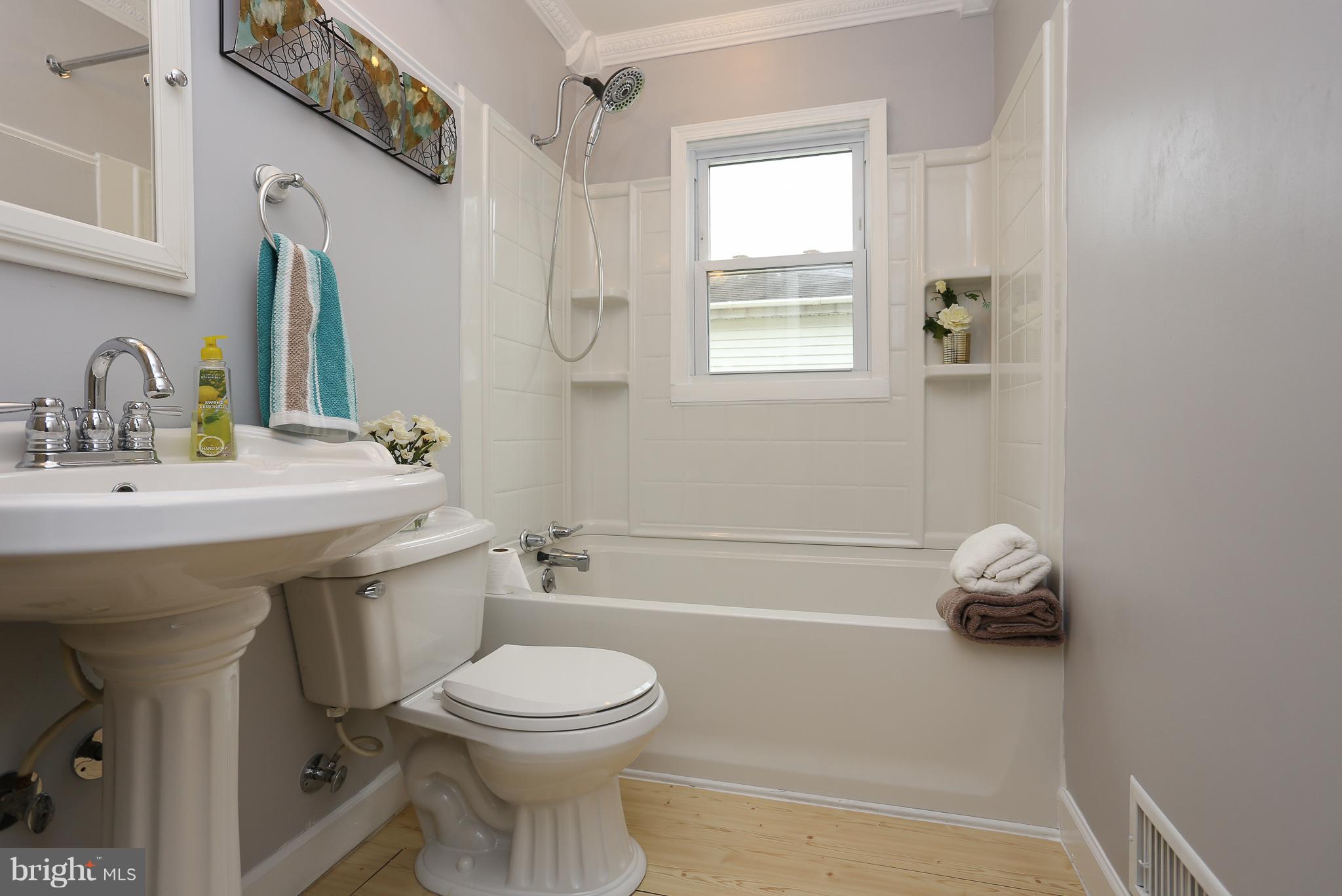 627 Fernhill Road Baltimore, MD 21226 - Photo 12 of 30 Bath