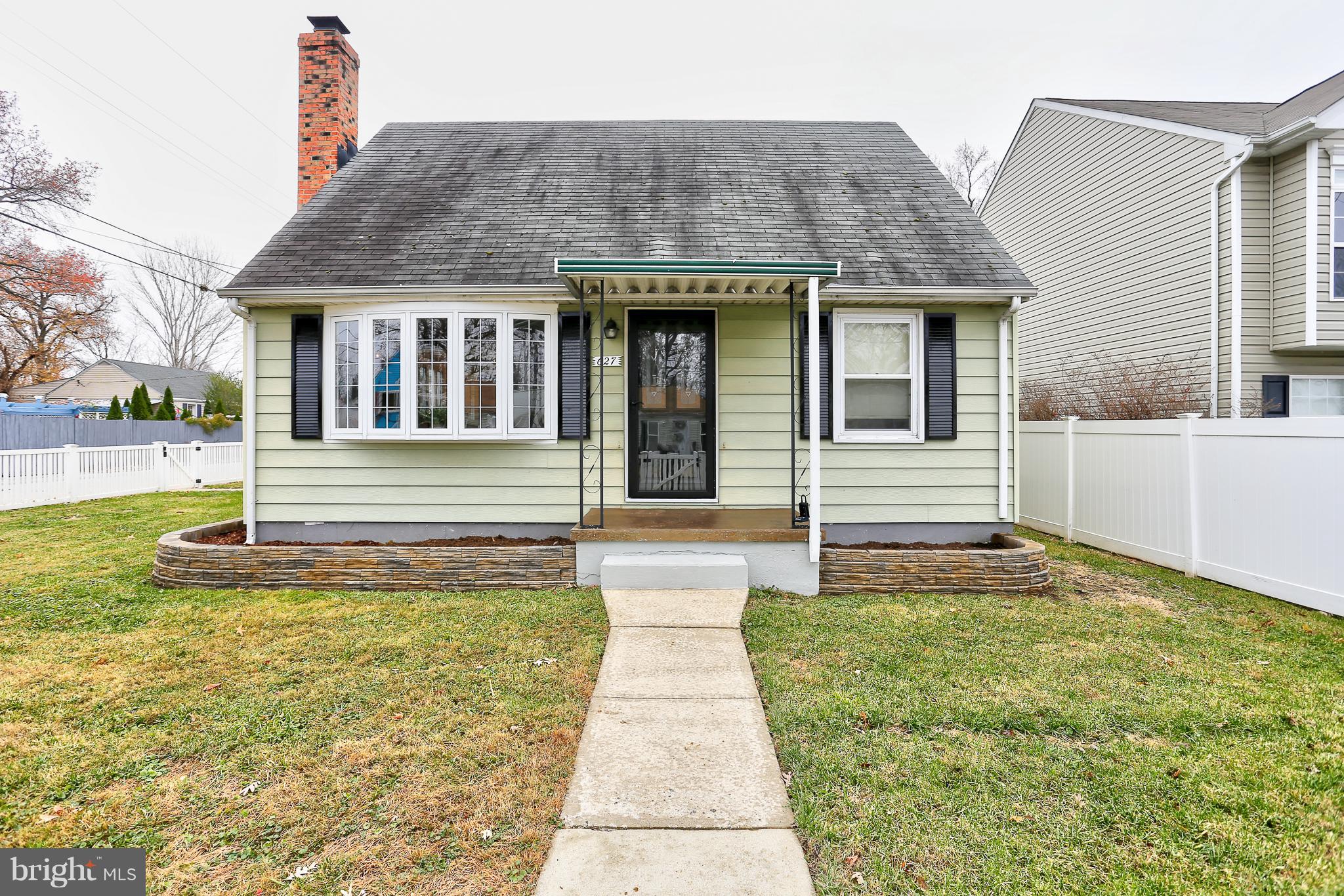 627 Fernhill Road Baltimore, MD 21226 - Photo 5 of 30 Exterior (Front)