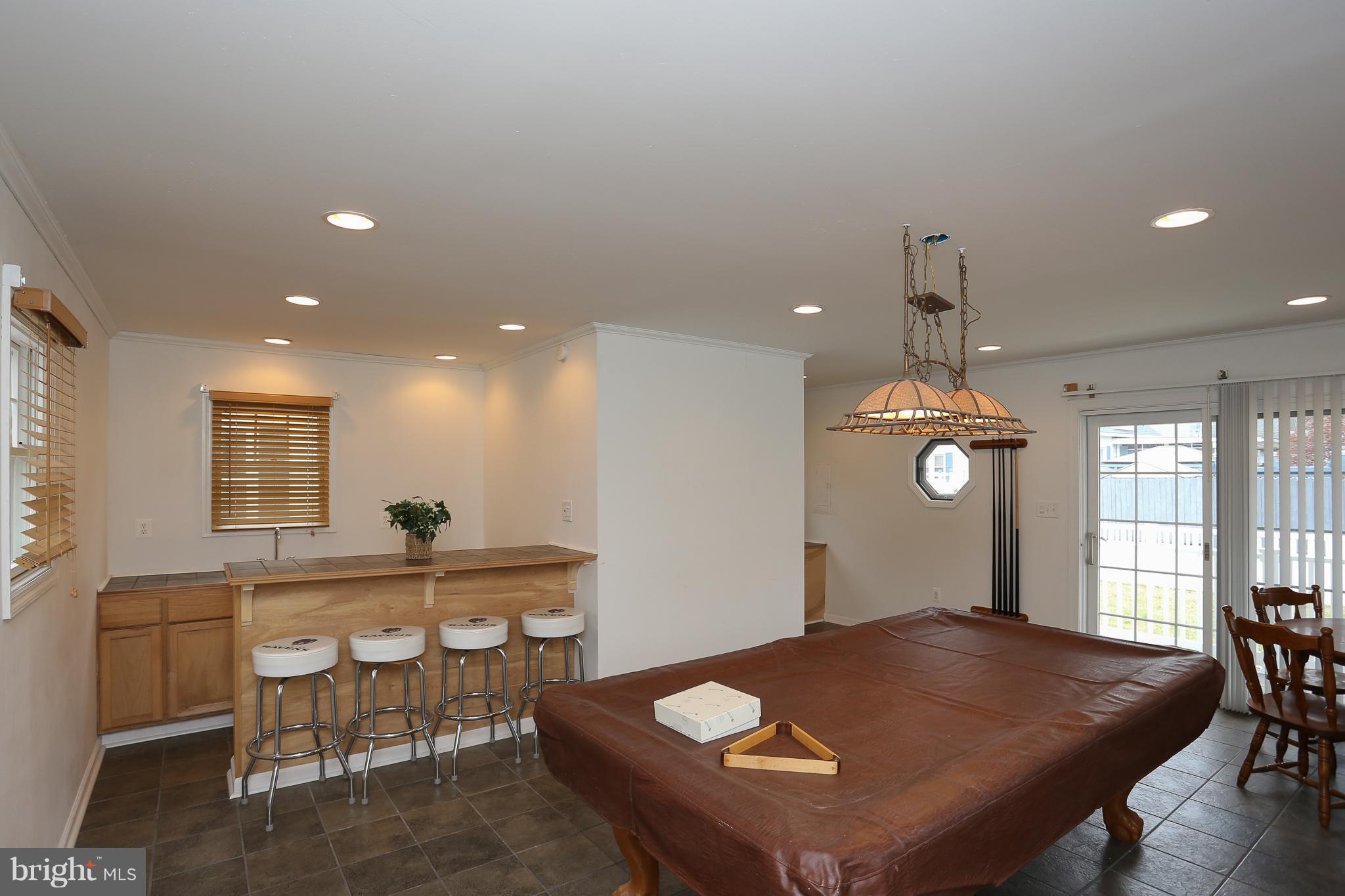 627 Fernhill Road Baltimore, MD 21226 - Photo 7 of 30 Interior (General)
