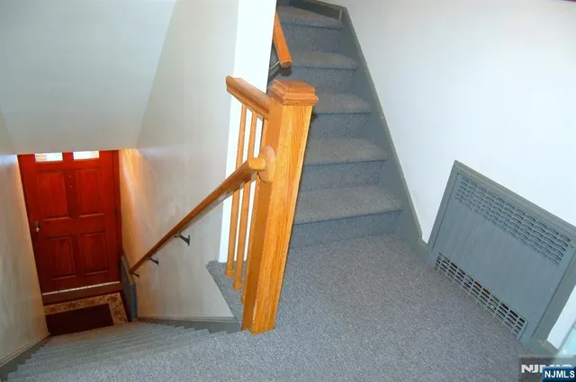 $1,725 | 150 6th Street, Unit 3, Fairview, NJ 07022