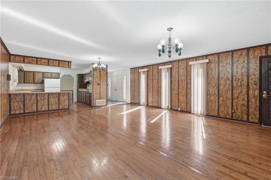 201 St Lukes Church Road Mebane, NC 27302 - Photo 7 of 29 Living Room 3