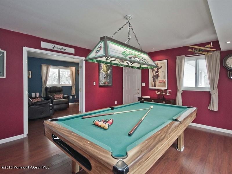 196 School Road Marlboro, NJ 07746 - Photo 14 of 28 019_PARLOUR