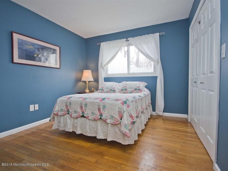 196 School Road Marlboro, NJ 07746 - Photo 22 of 28 030_BEDROOM