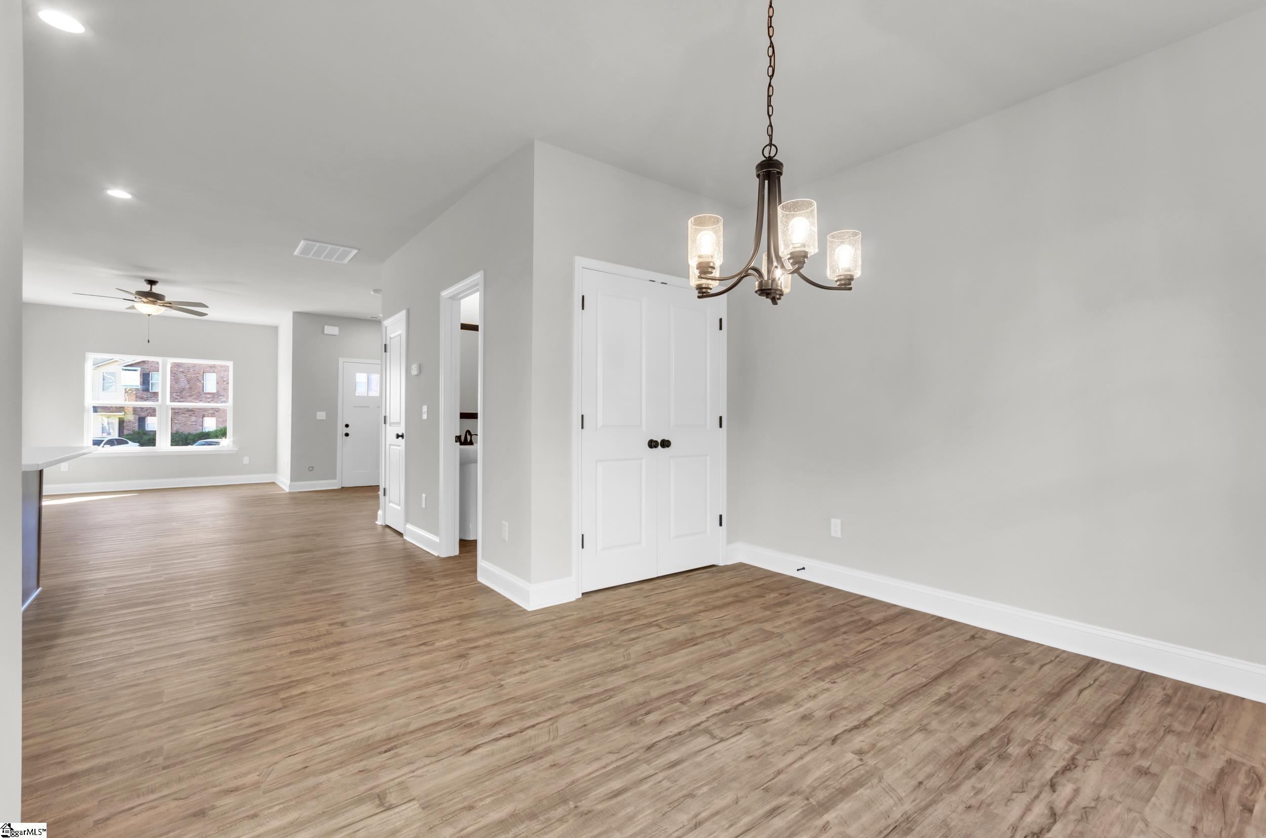 215 Duncan Chapel Road, Unit 40 Greenville, SC 29617 - Photo 13 of 27 Gallery Image 13
