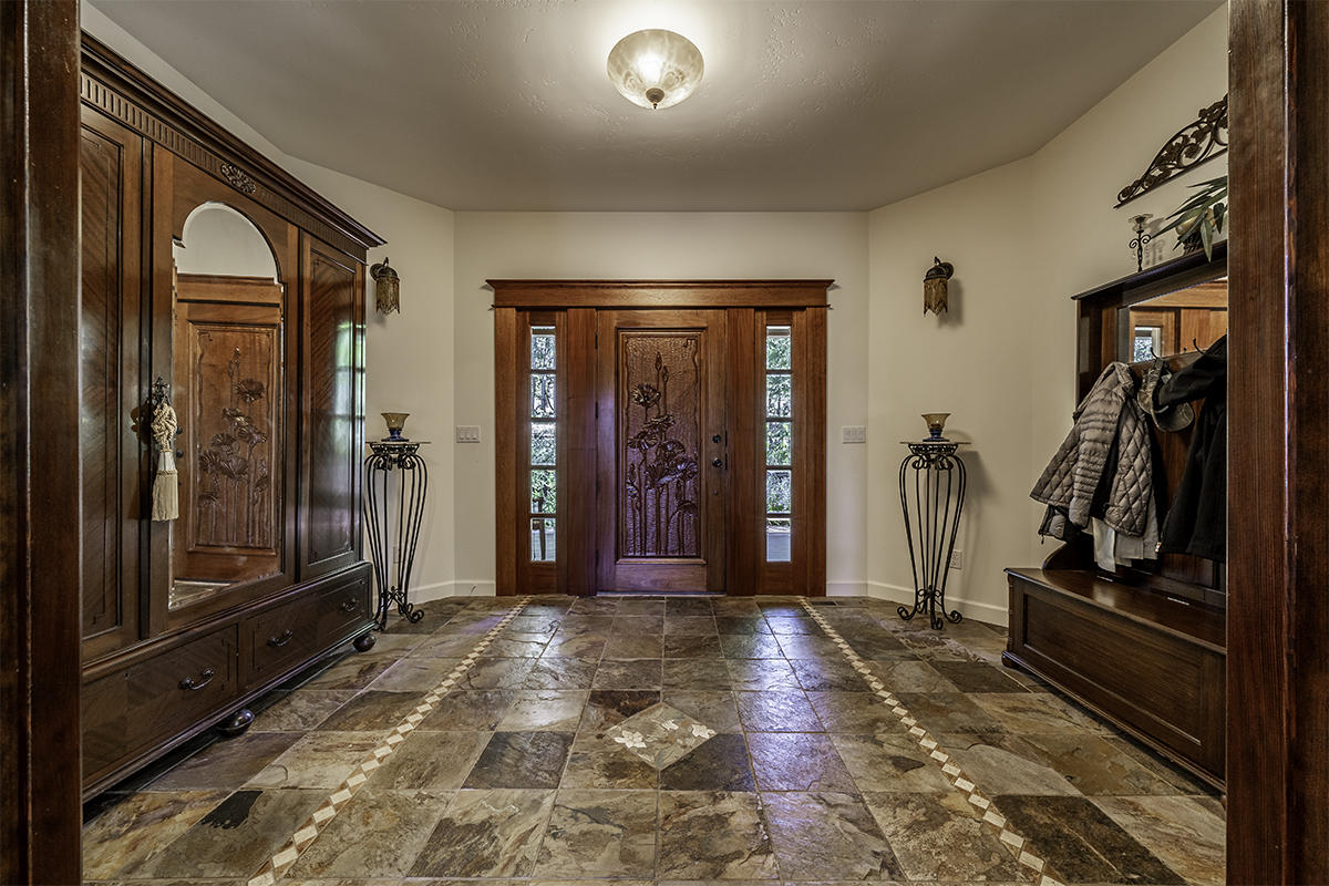 16000 North Applegate Road Grants Pass, OR 97527 - Photo 26 of 61 DSC02397-HDR