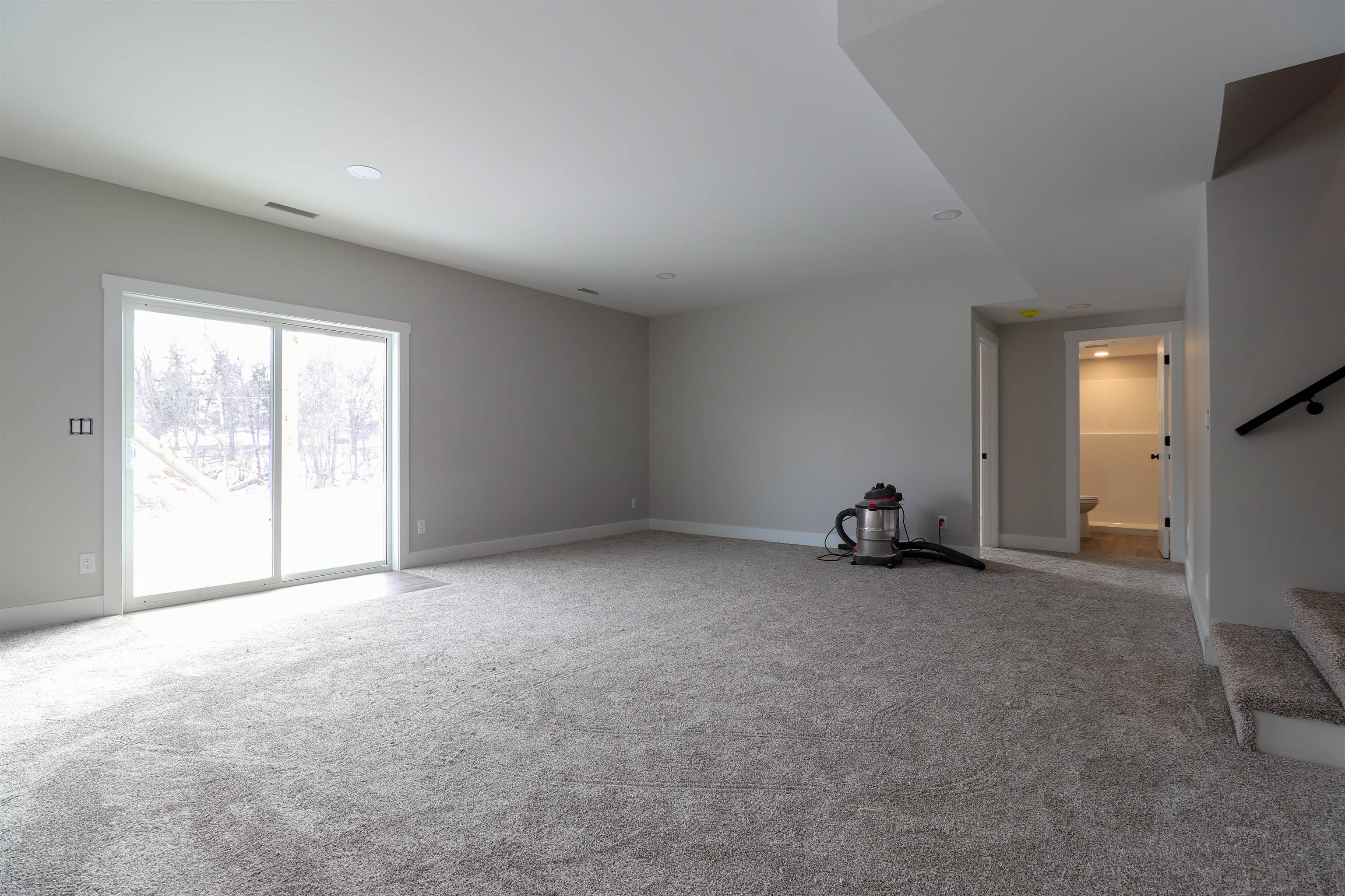 801 Hawkeye Heights Road Dubuque, IA 52001 - Photo 26 of 30 Gallery Image 26