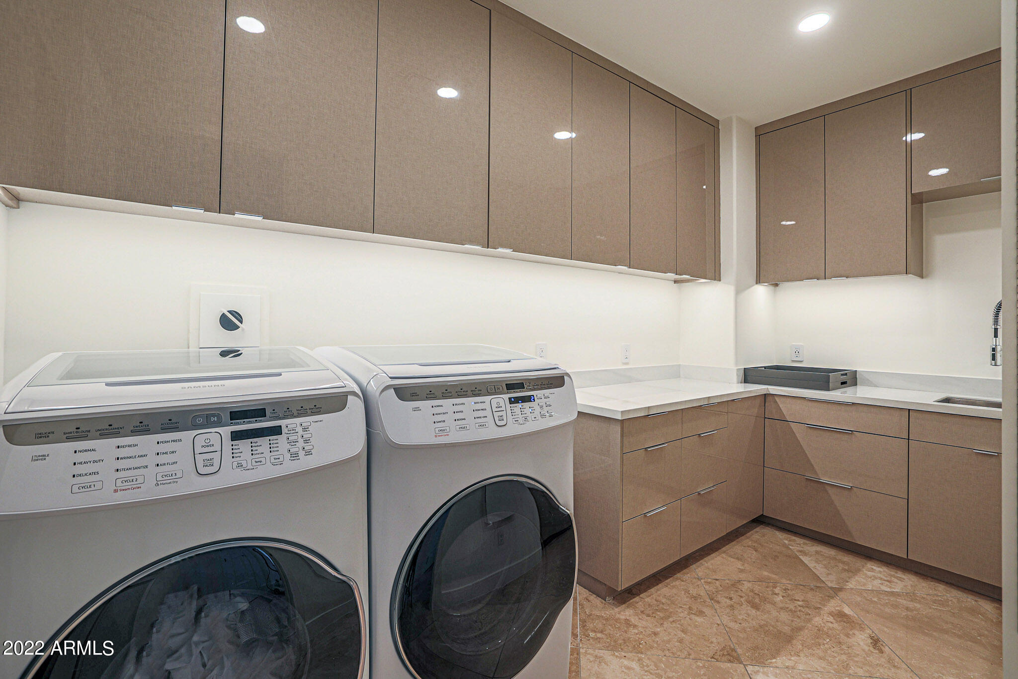 2211 East Camelback Road, Unit 1105/06 Phoenix, AZ 85016 - Photo 50 of 69 a utility room with sink dryer and washer