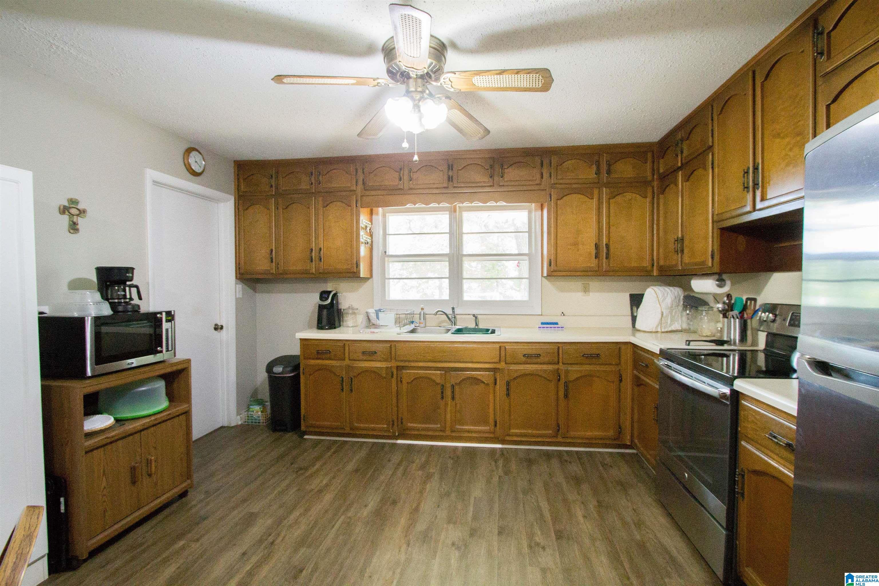 258 Pineywood Road Gardendale, AL 35071 - Photo 17 of 34
