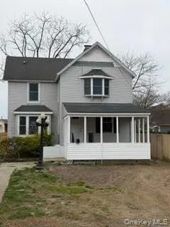 $3,600 | 68 Center Avenue, Bay Shore, NY 11706