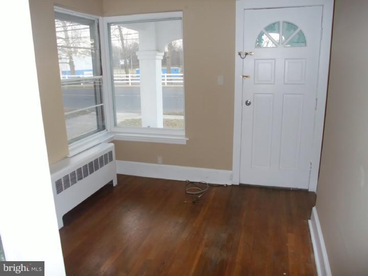 620 Kuser Road Hamilton, NJ 08619 - Photo 4 of 6
