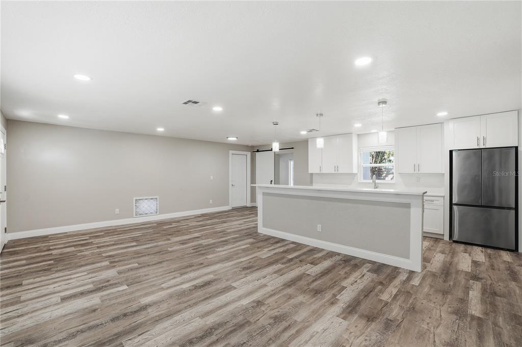 11525 81st Place Seminole, FL 33772 - Photo 13 of 24