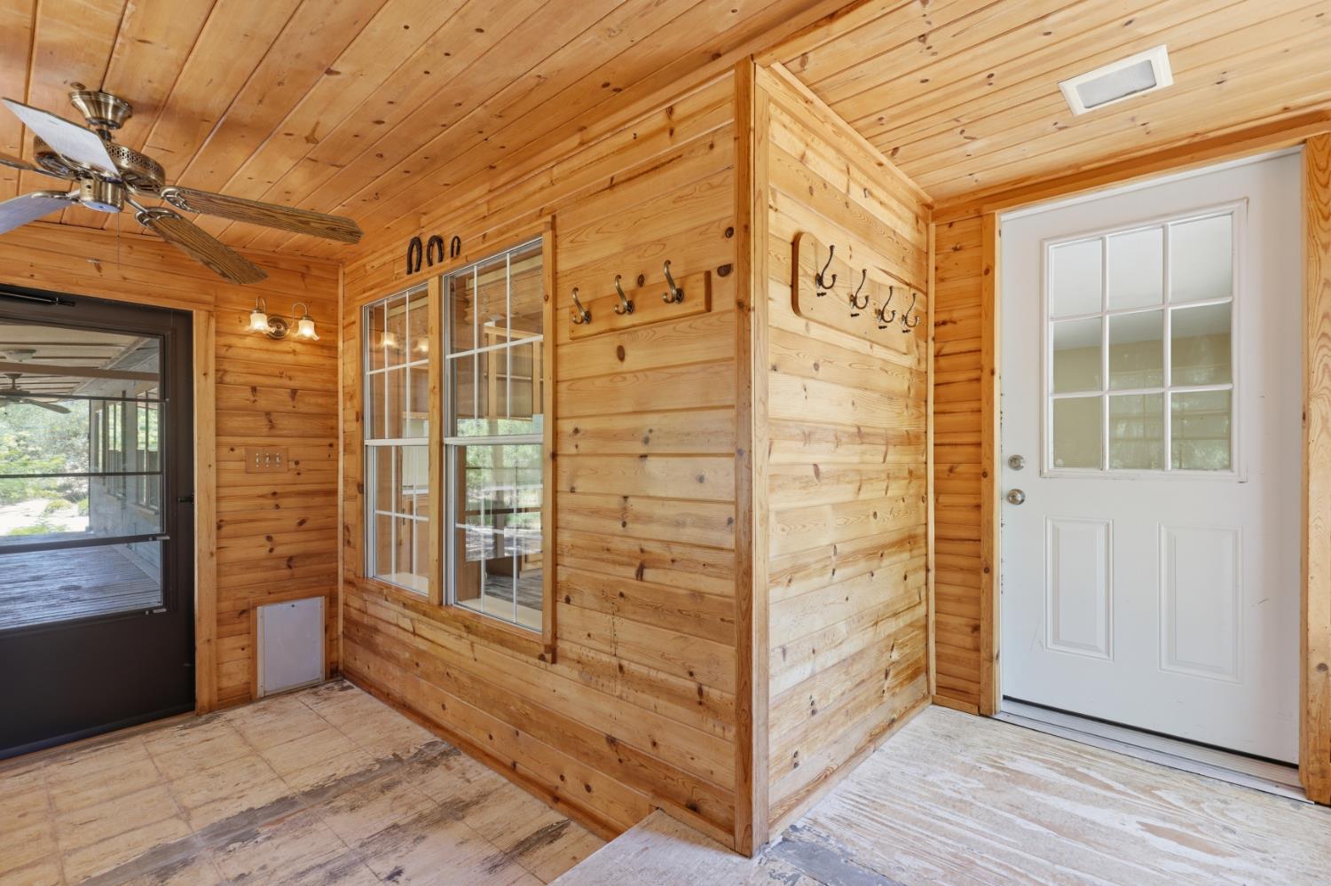 4050 Burnett Road Lincoln, CA 95648 - Photo 41 of 68 Porch Mudroom