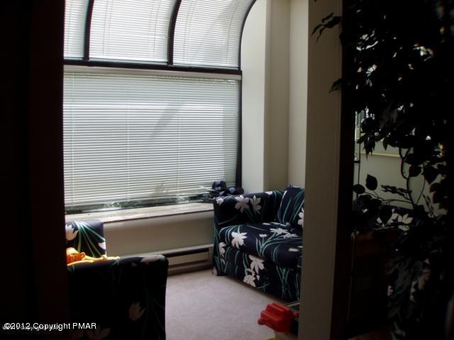 131 Williams Road Cresco, PA 18326 - Photo 13 of 20 sun room