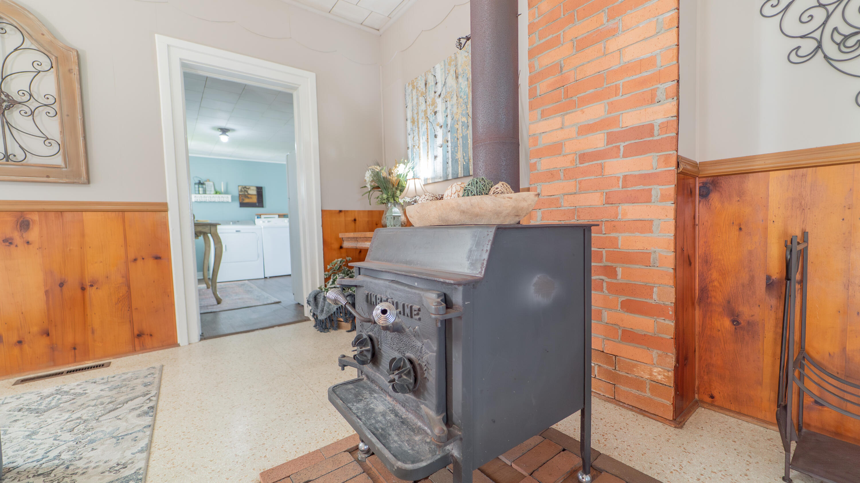 18216 South Schwark Road Three Oaks, MI 49128 - Photo 13 of 41 Family Room5