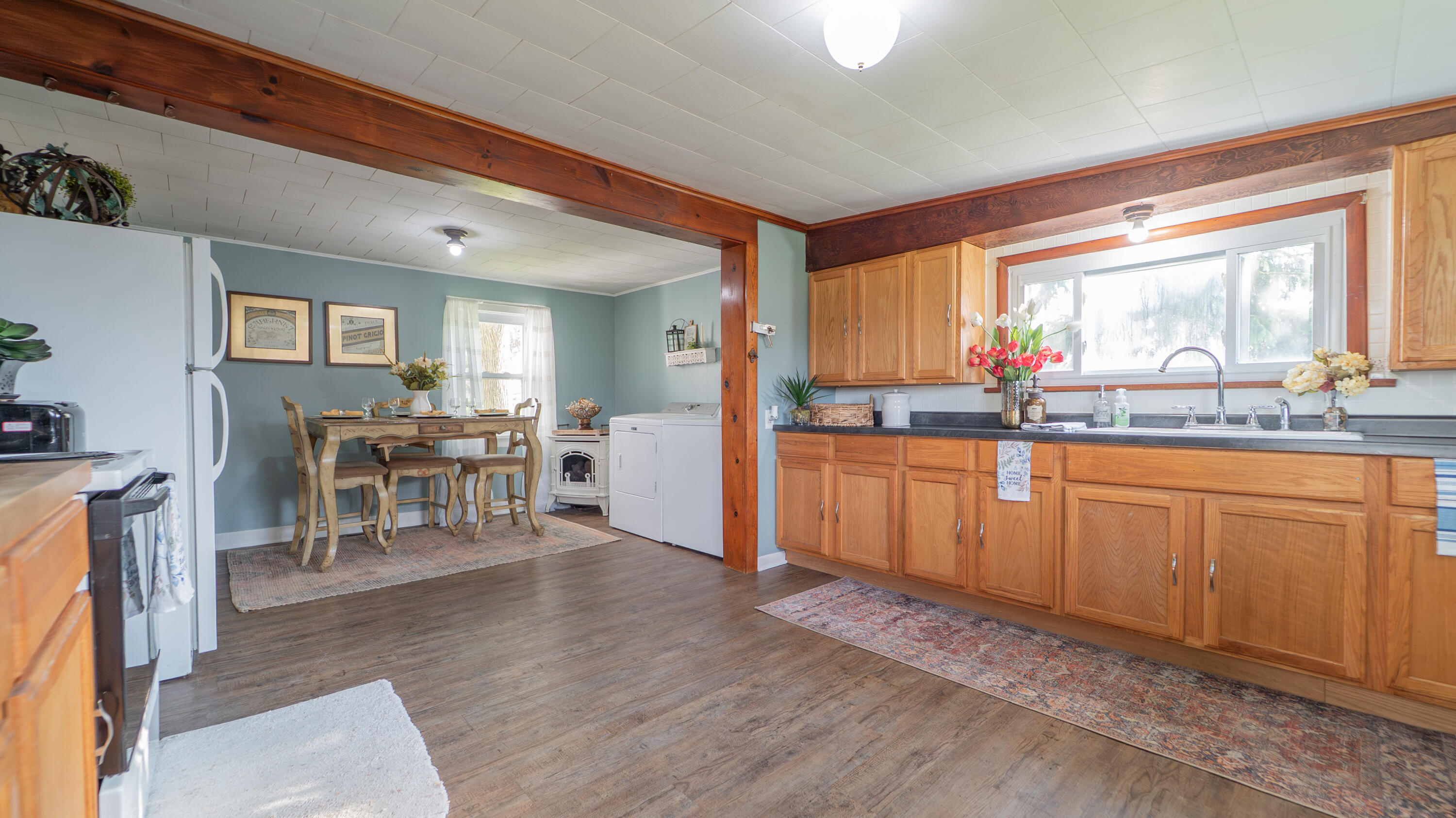18216 South Schwark Road Three Oaks, MI 49128 - Photo 15 of 41 Kitchen 1