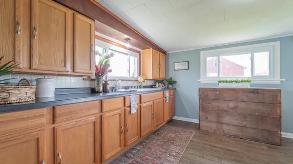 $1,300,000 | 18216 South Schwark Road, Three Oaks, MI 49128