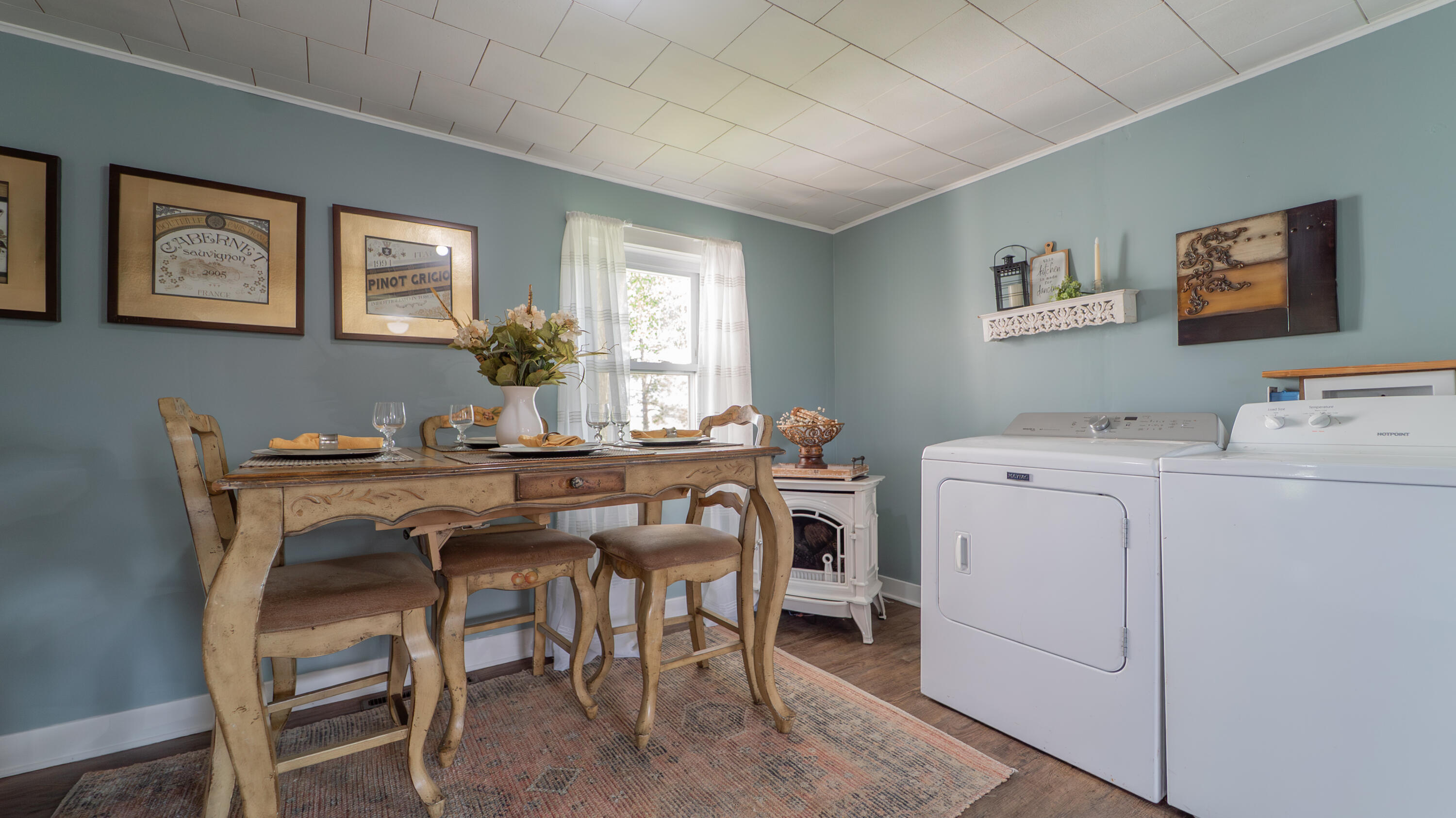 18216 South Schwark Road Three Oaks, MI 49128 - Photo 20 of 41 Dining Area 2