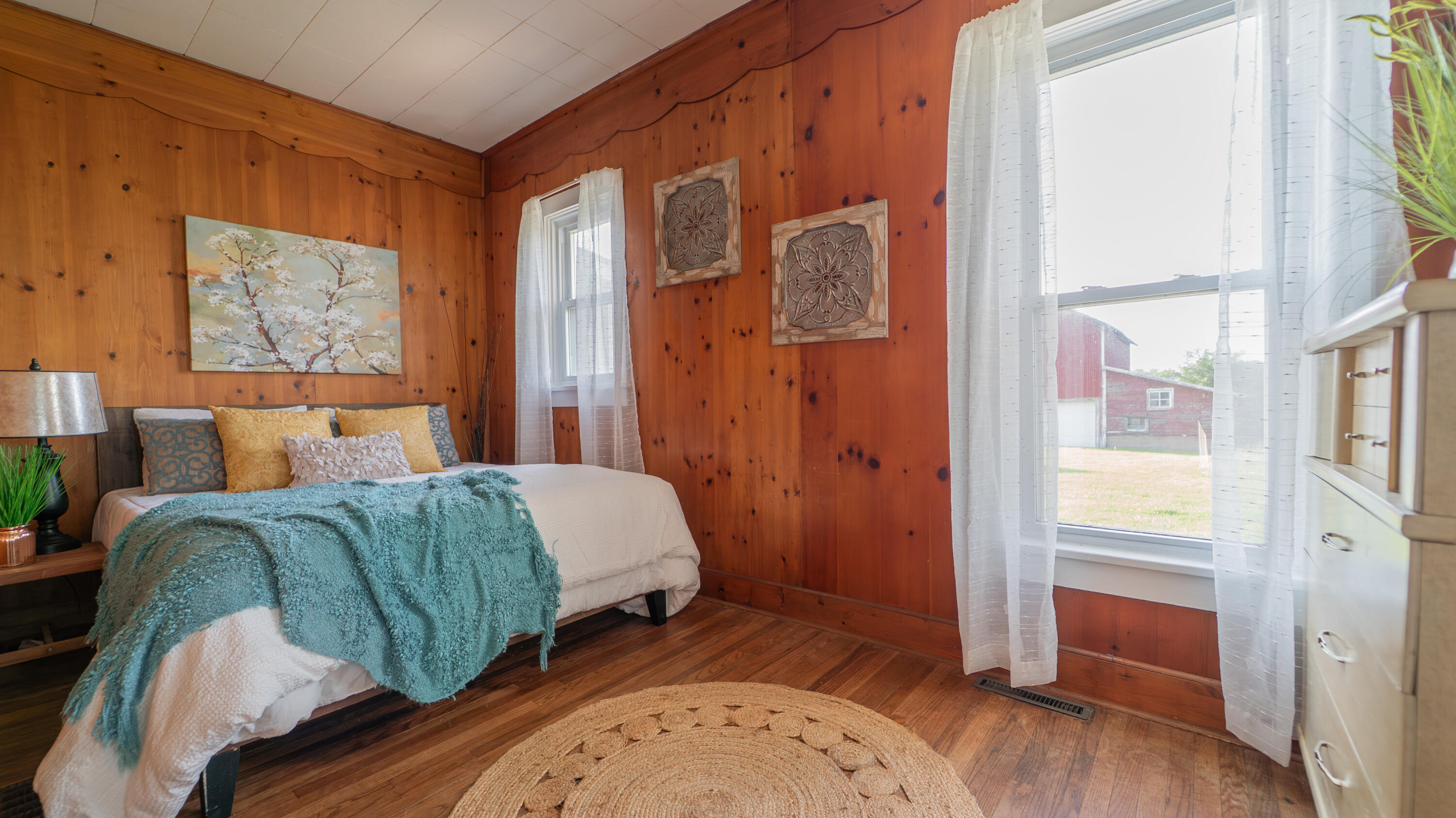 18216 South Schwark Road Three Oaks, MI 49128 - Photo 23 of 41 Bedroom 2 Main_2