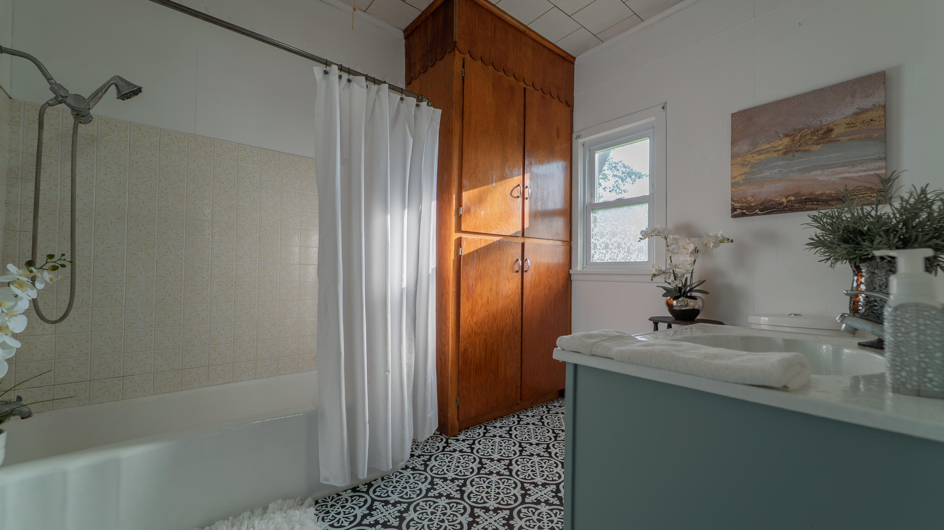 18216 South Schwark Road Three Oaks, MI 49128 - Photo 30 of 41 Bathroom 3