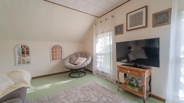 $1,300,000 | 18216 South Schwark Road, Three Oaks, MI 49128