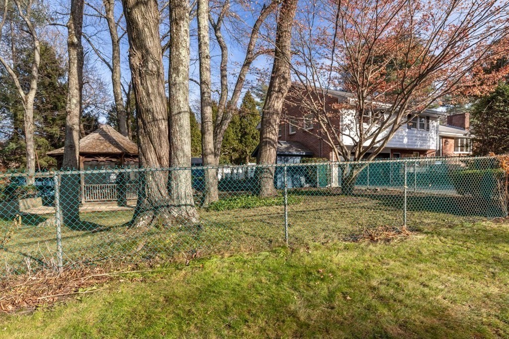 17 Dudley Road Lexington, MA 02421 - Photo 4 of 29 a view of backyard with green space