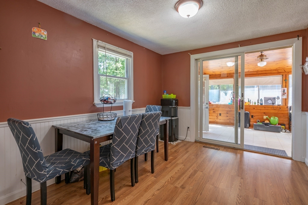 43 Frost Road Tyngsboro, MA 01879 - Photo 4 of 19 Gallery Image 4