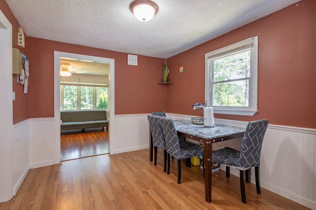 43 Frost Road Tyngsboro, MA 01879 - Photo 5 of 19 Gallery Image 5