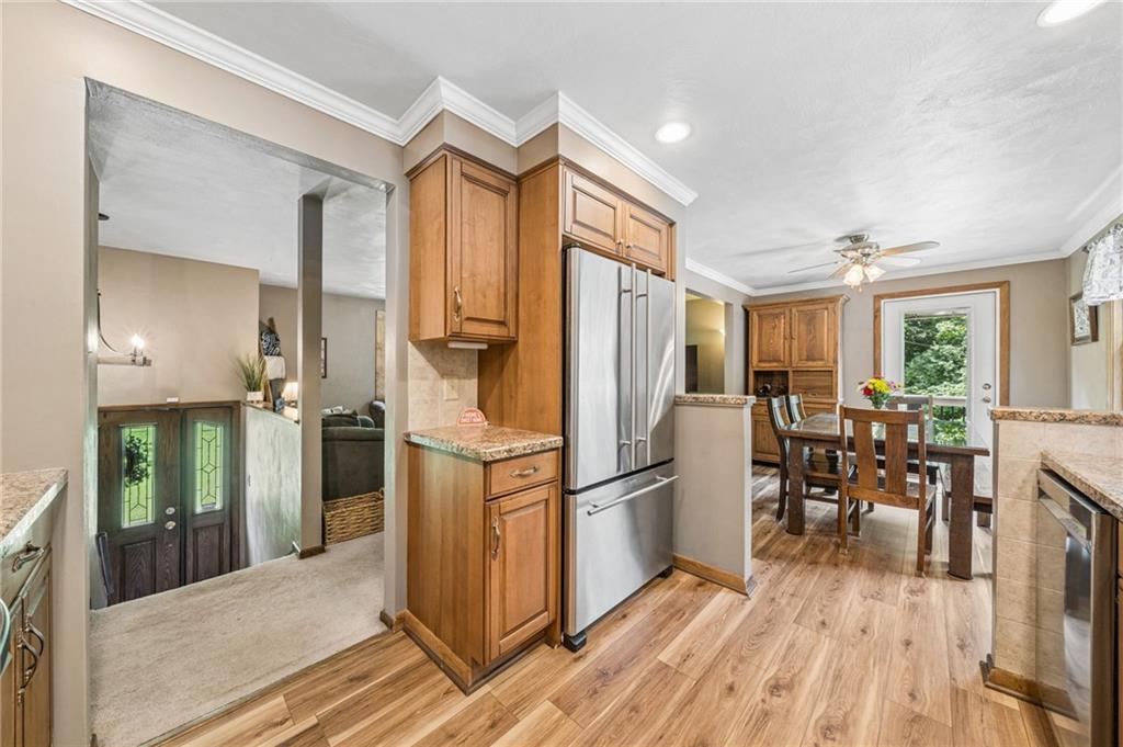 218 4th Street Houston, PA 15342 - Photo 15 of 37