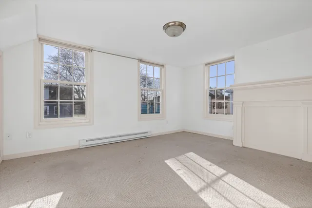 $199,000 | 9 Brewer Street, Unit 3, New London, CT 06320