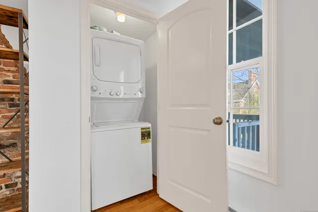 $199,000 | 9 Brewer Street, Unit 3, New London, CT 06320