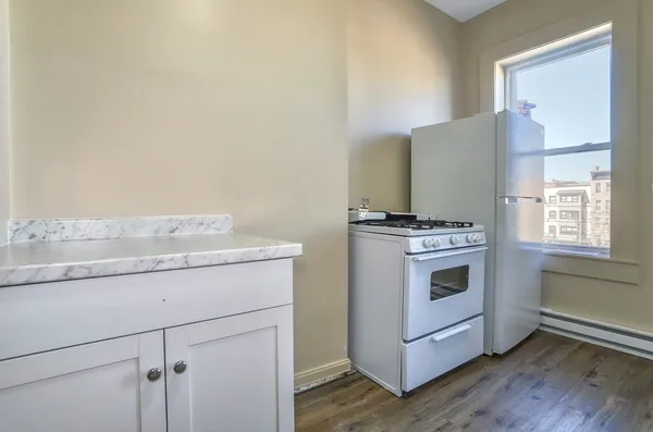 $2,500 | 320 Jefferson Street, Unit 10, Hoboken, NJ 07030