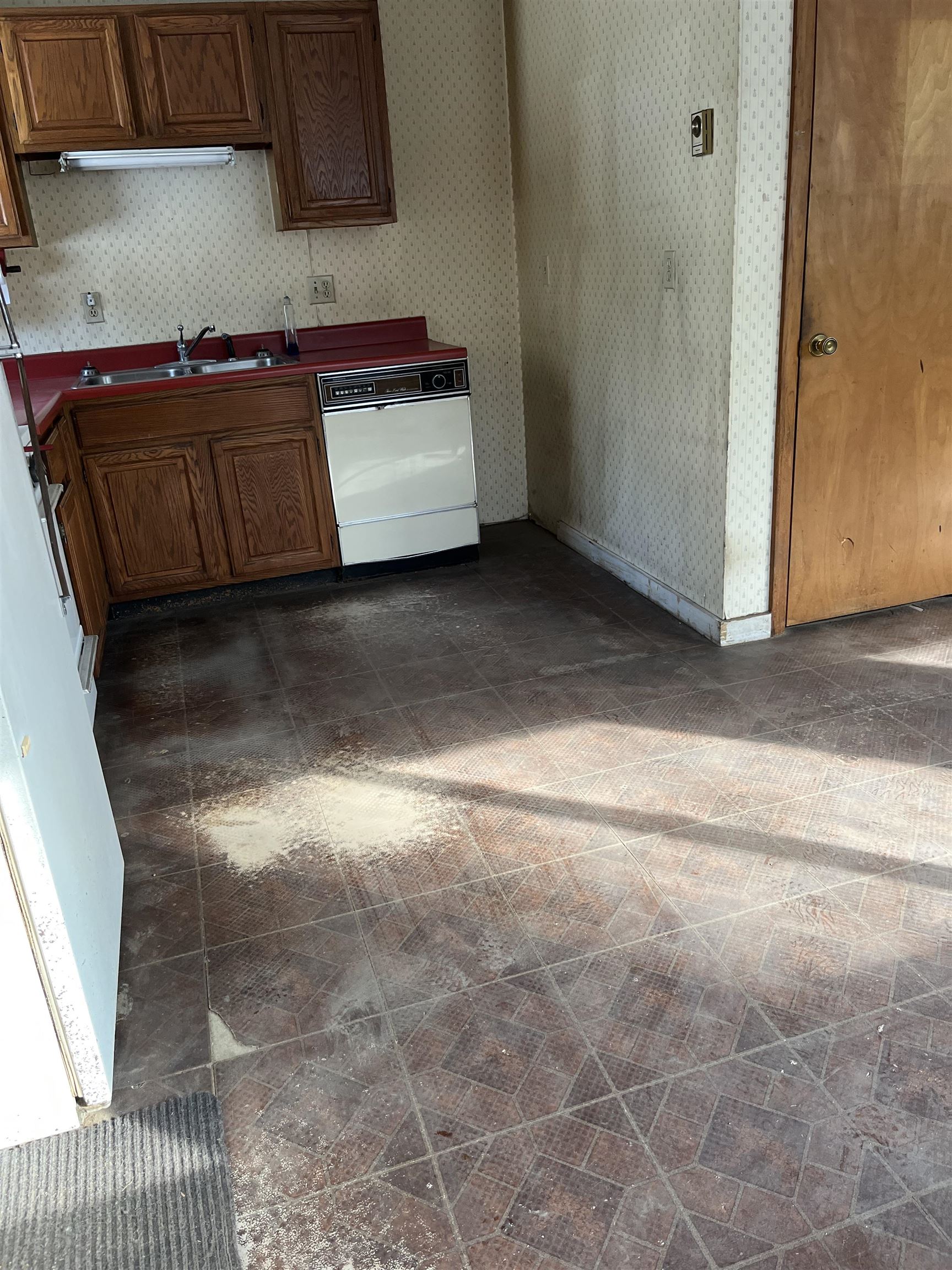 58 Windsor Way Barnstead, NH 03225 - Photo 5 of 43