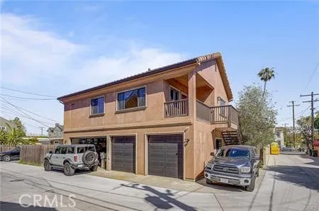 $5,400 | 1581 Tustin Avenue, Costa Mesa, CA 92627