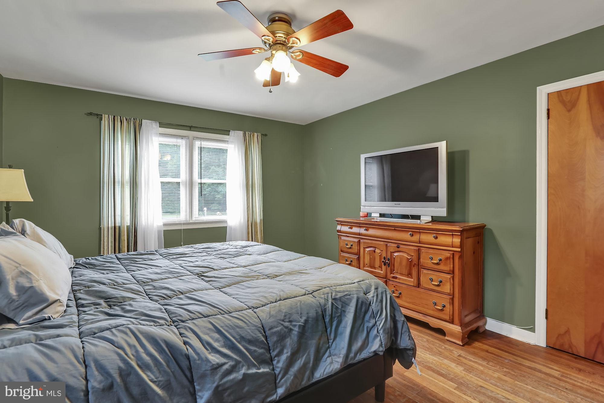 1209 Pine Grove Road Yardley, PA 19067 - Photo 17 of 37