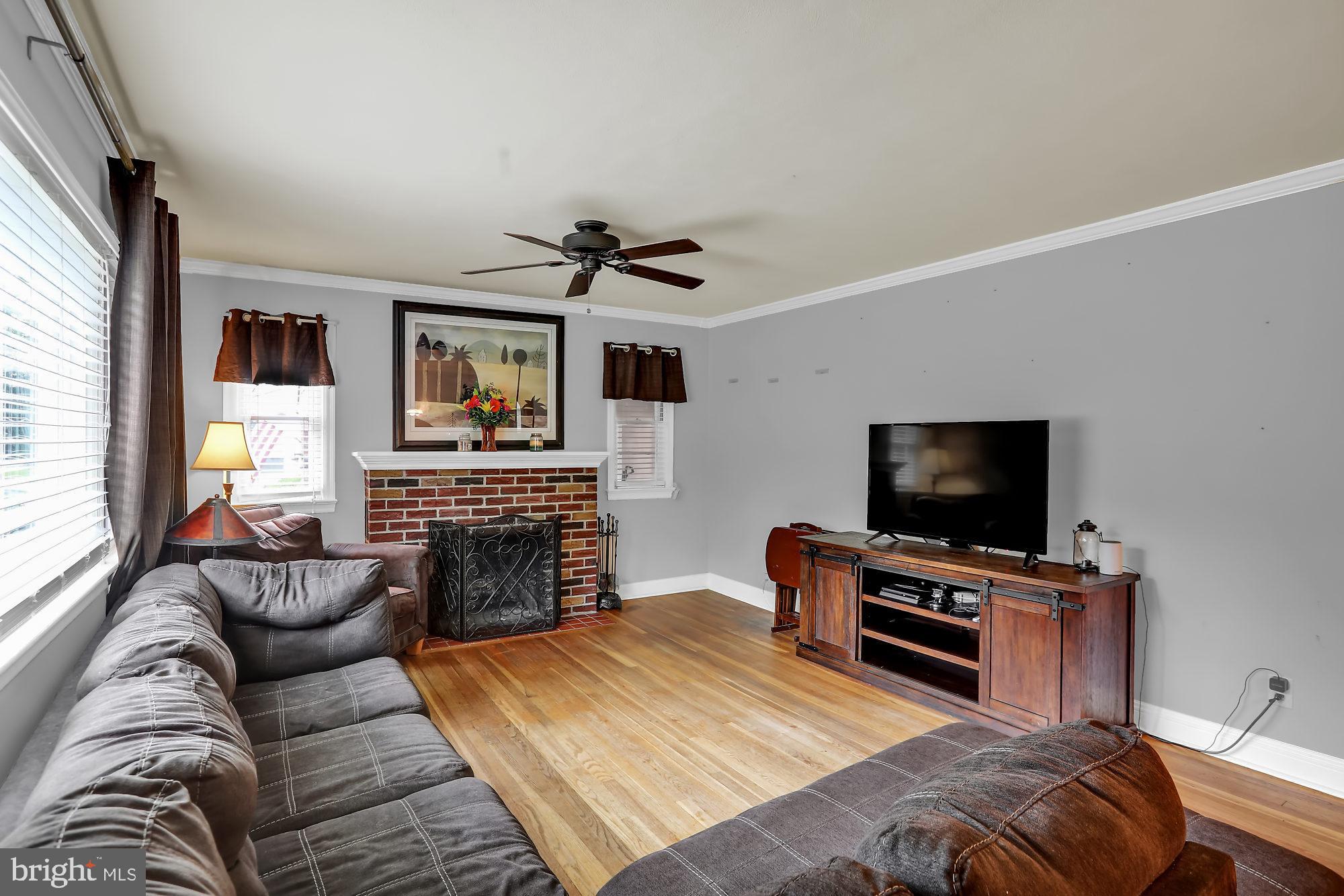 1209 Pine Grove Road Yardley, PA 19067 - Photo 5 of 37