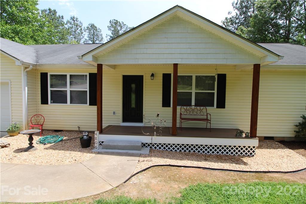 4806 Rio De Luna Hickory, NC 28601 - Photo 1 of 29 Gallery Image 1