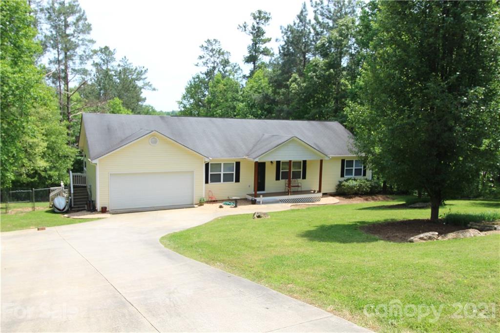 4806 Rio De Luna Hickory, NC 28601 - Photo 2 of 29 Gallery Image 2