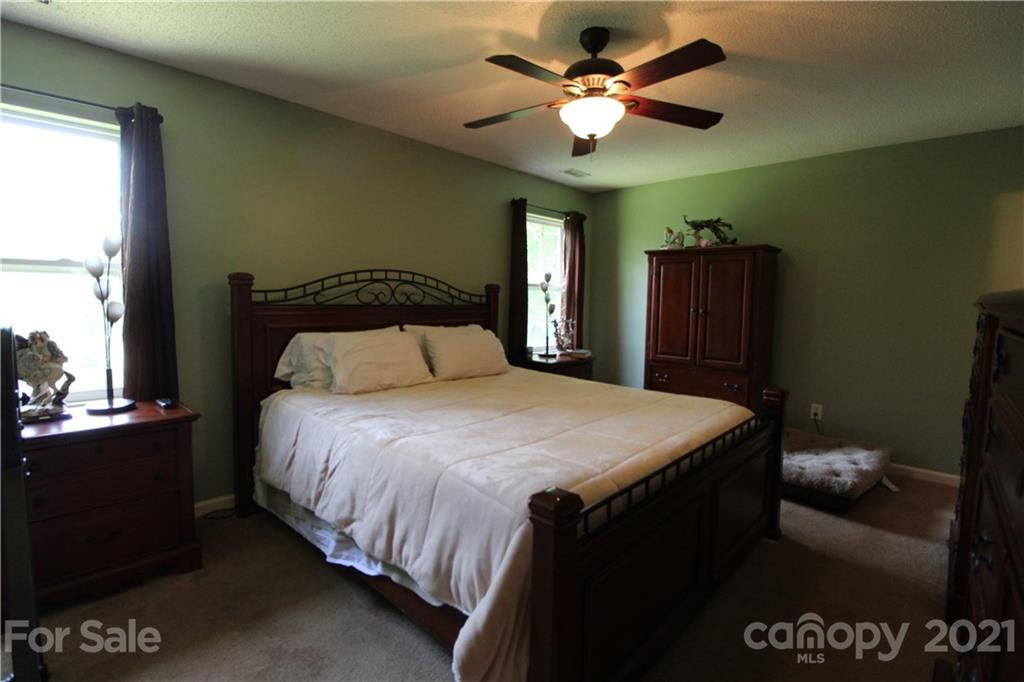 4806 Rio De Luna Hickory, NC 28601 - Photo 15 of 29 Gallery Image 15