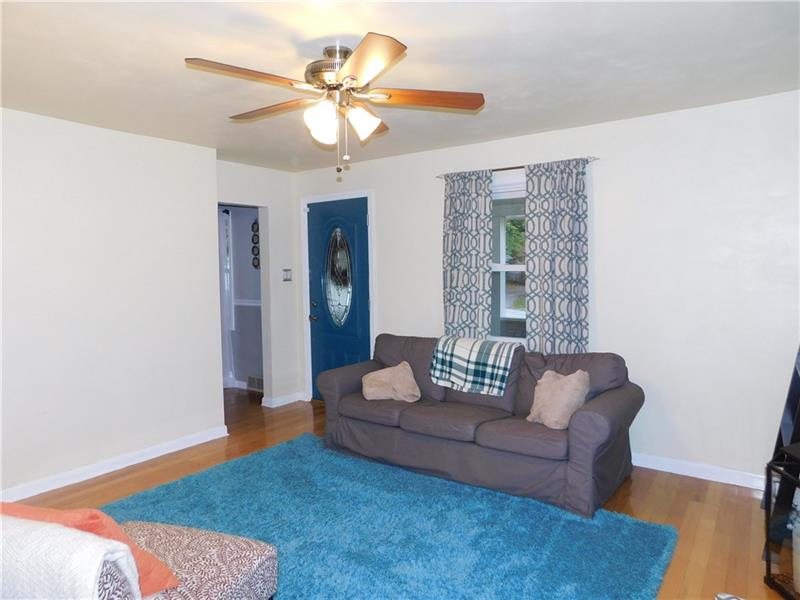 1516 Renton Road Plum, PA 15239 - Photo 4 of 25