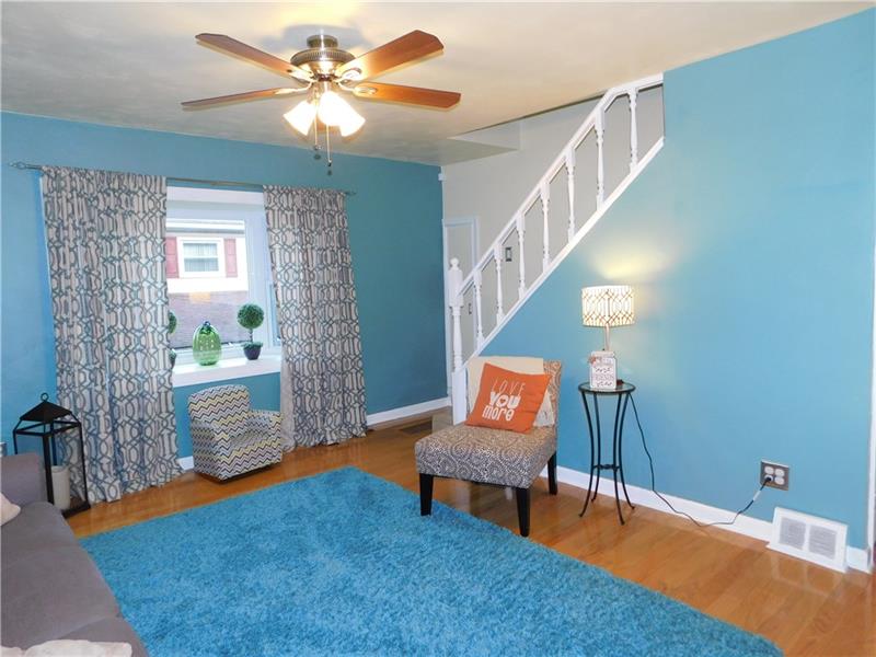 1516 Renton Road Plum, PA 15239 - Photo 5 of 25