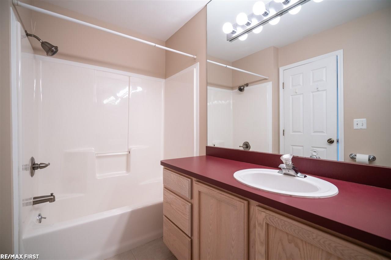 50545 Maurice Road New Baltimore, MI 48047 - Photo 19 of 19 50039606-18.JPG