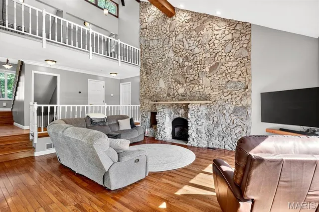 $599,000 | 1519 Laketop Drive, Fairview Heights, IL 62208