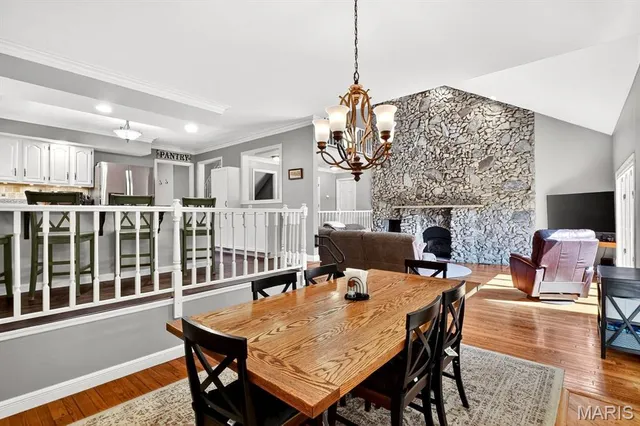 $599,000 | 1519 Laketop Drive, Fairview Heights, IL 62208