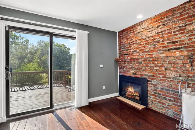 $599,000 | 1519 Laketop Drive, Fairview Heights, IL 62208