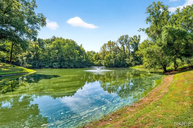 $599,000 | 1519 Laketop Drive, Fairview Heights, IL 62208