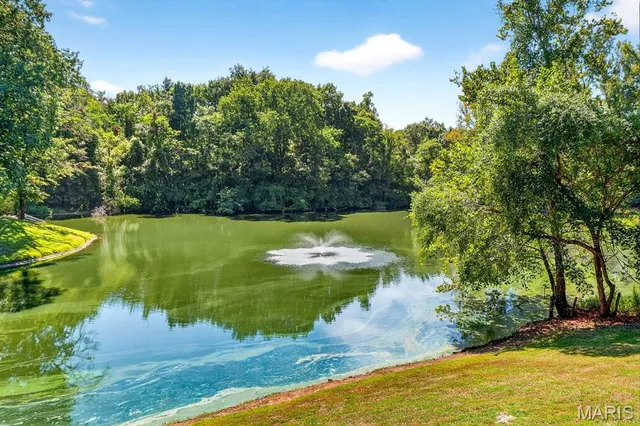 $599,000 | 1519 Laketop Drive, Fairview Heights, IL 62208