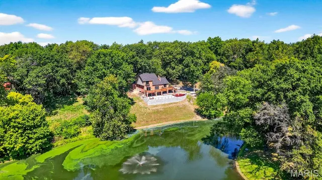 $599,000 | 1519 Laketop Drive, Fairview Heights, IL 62208