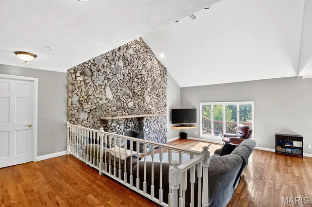 $599,000 | 1519 Laketop Drive, Fairview Heights, IL 62208