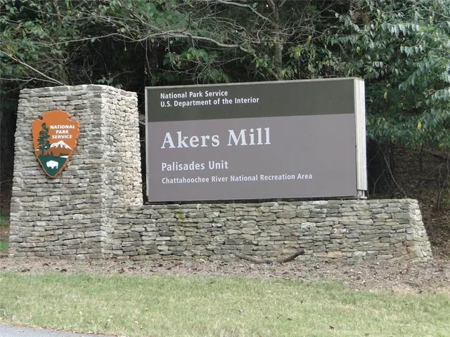 a sign that is on the side of a building