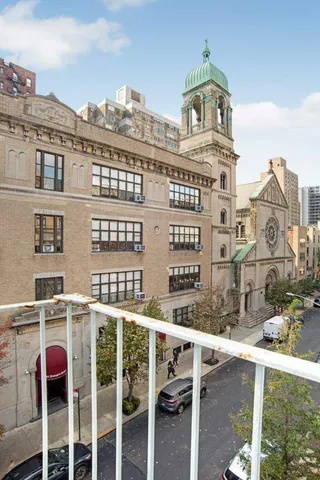 $275,000 | 419 East 87th Street, Unit 3A | Upper East Side